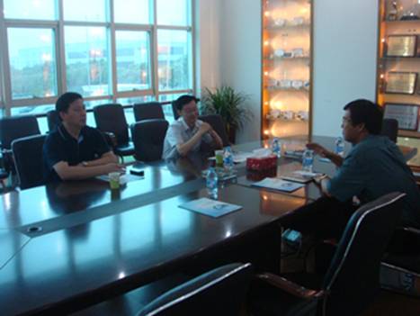 無錫市委常委一行蒞臨我司視察指導(dǎo)工作(圖1) 無錫市委常委一行蒞臨我司視察指導(dǎo)工作(圖1)